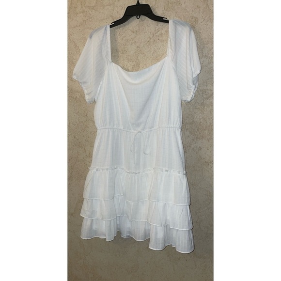 City Triangles Womens Short Sleeve Tiered Dress Juniors - Picture 2 of 5